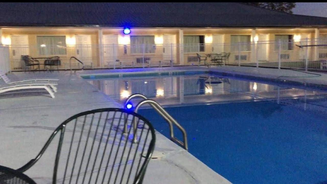 Stay Express Inn & Suites 데모폴리스 외부 사진